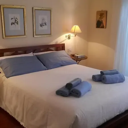 Stunning & Lovely Manuela * Salò